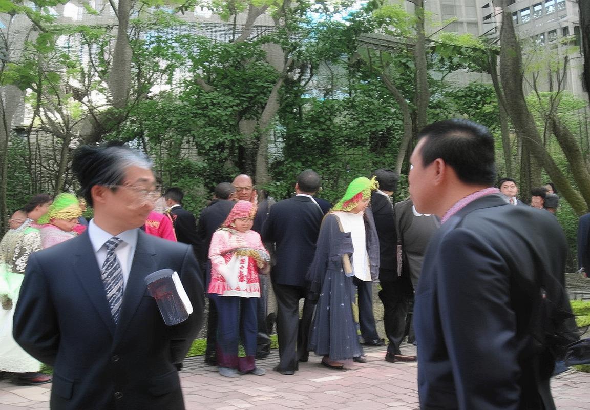 近期流感99%是甲流，挑战重重，街头尘埃我们一起消灭病毒