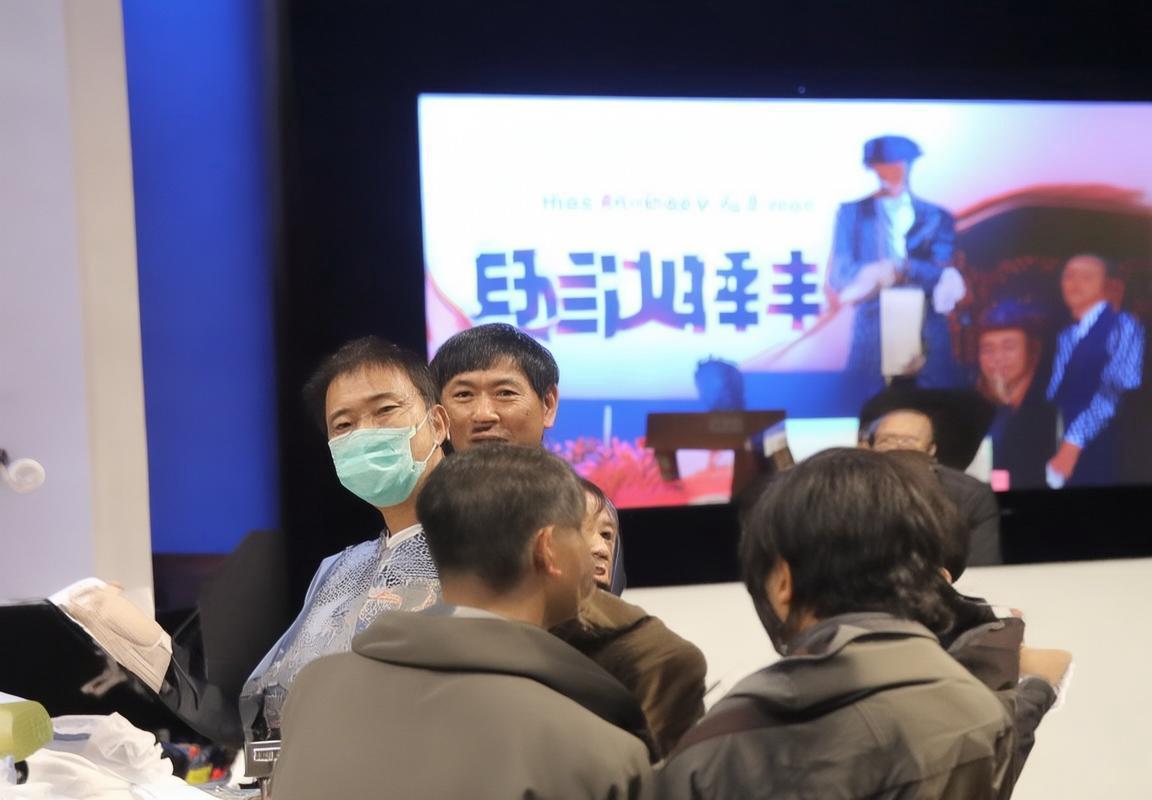 平凡英雄：街头巷尾的英雄身影